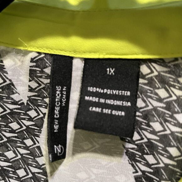 New Directions Black White Sheer Geometric Layered Button Neon Trim Top 1X - Picture 11 of 12